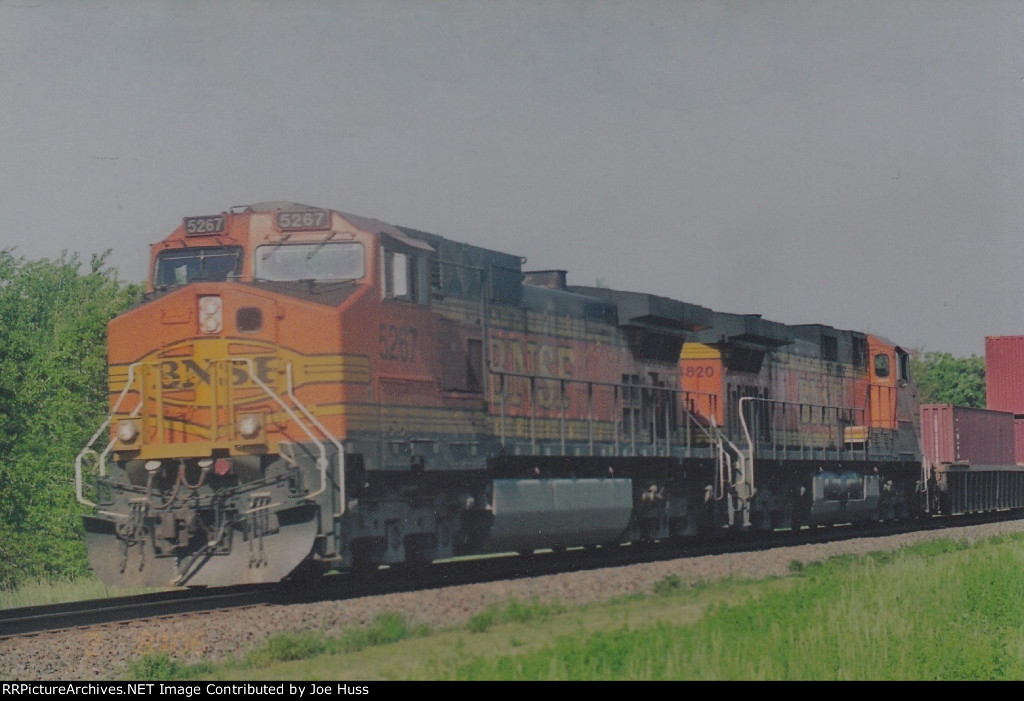 BNSF 5267 East